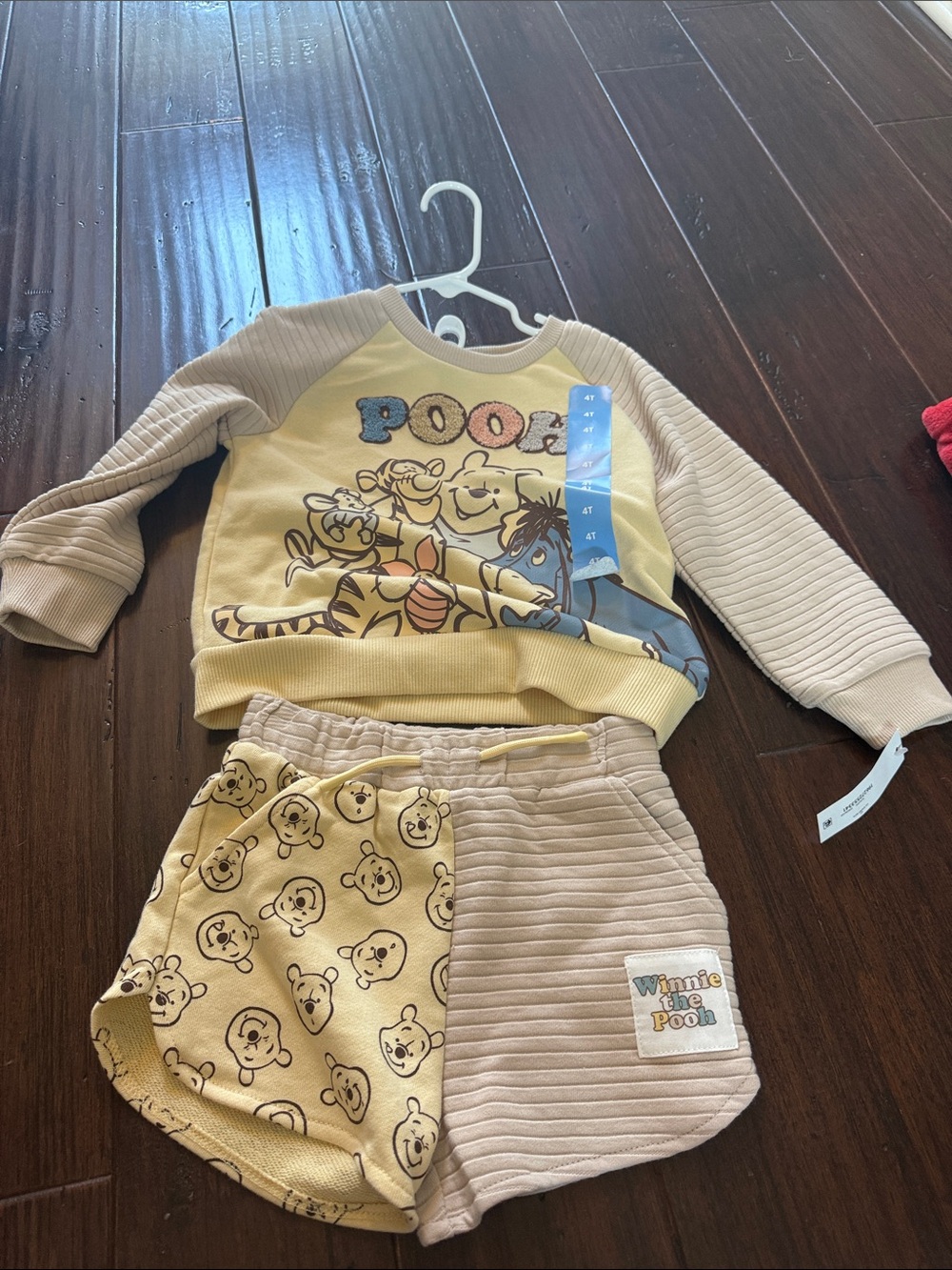 Disney Winnie the Pooh Yellow & Tan Kids Shorts Set 4T NWT